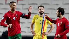 Ronaldo ghi bàn thứ 102 cho đội tuyển Bồ Đào Nha. Ảnh: Getty Images  