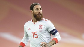 Sergio Ramos trong trận hòa 1-1 với Hà Lan hôm thứ tư. Ảnh: Getty Images  