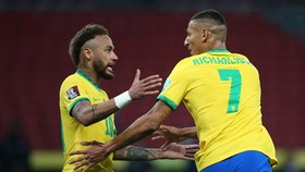 Venezuela khủng hoảng nhưng Brazil sẽ không “nương chân” với Neymar và Richarlison dẵn dắt hàng công.
