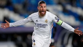 Sergio Ramos trong những lần cuối khoác áo Real Madrid ở mùa qua. Ảnh: Getty Images