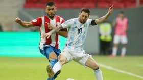 Lionel Messi cân bằng kỷ lục 147 lần khoác áo đội tuyển quốc gia.