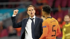 Sự tự tin của HLV Frank de Boer đang tăng theo những màn trình diễn ấn tượng của Hà Lan.
