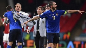 HLV Roberto Mancini hạnh phúc sau thành công mới của Italy. 
