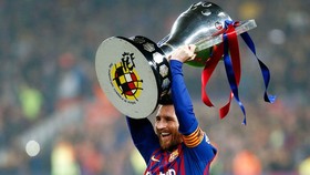 Lionel Messi lần đầu vô địch La Liga với tư cách đội trưởng Barca mùa 2018-2019, và cũng là cuối cùng của anh.