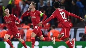 Jordan Henderson mang về chiến thắng khá nhọc nhằn cho Liverpool. Ảnh: Getty Images 