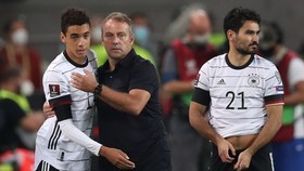 HLV Hansi Flick đã giúp tuyển Đức sớm giành vé dự World Cup 2022.