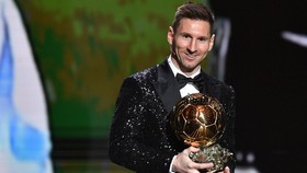 Lionel Messi nối dài kỷ lục lần thứ 7 được vinh danh Quả bóng vàng.