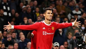 Cristiano Ronaldo tiếp tục ghi tên mình vào sách kỷ lục của bóng đá thế giới.