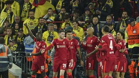 Người hâm mộ Villarreal chỉ biết câm lặng trước sức mạnh của chủ nhà Liverpool.