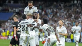 Real Madrid nối dài mạch thắng từ đầu giải trên mọi đấu trường lên con số 8.