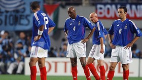 Tuyển Pháp xếp chót vòng bảng 2002