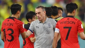 HLV Paulo Bento thông báo chia tay tuyển Hàn Quốc sau hơn 4 năm.