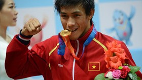  Nguyễn Trần Duy Nhất là một trong 2 võ sĩ  giành HCV cho đội tuyển muay Việt Nam tại Giải muay Thái thế giới.
