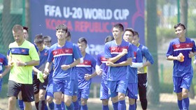 Các cầu thủ U20 Việt Nam xác định sẽ đánh bại New Zealand.