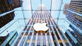 Apple cam kết xây 3 nhà máy mới tại Mỹ
