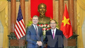 Chủ tịch nước Trần Đại Quang tiếp ngài Daniel Kritenbrink, Đại sứ Đặc mệnh toàn quyền Hoa Kỳ tại Việt Nam đến trình Quốc thư nhân dịp đảm nhận nhiệm kỳ công tác mới. Ảnh: TTXVN