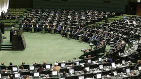 Toàn cảnh một phiên họp Quốc hội ở Tehran. Nguồn: TTXVN