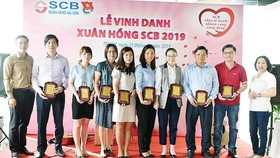 SCB tuyên dương các CBNV có đóng góp tích cực trong hoạt động  hiến máu nhân đạo 