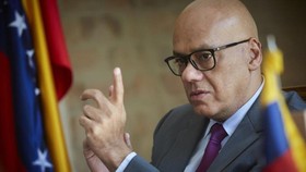 Bộ trưởng Thông tin Venezuela Jorge Rodriguez, quan chức tham gia đàm phán ở Na Uy. Ảnh: ABC 