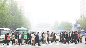 Ô nhiễm không khí do bụi mịn đang ngày càng trở nên nghiêm trọng tại Seoul, Hàn Quốc