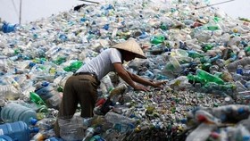 Triển khai các cam kết giảm thiểu ô nhiễm do nhựa
