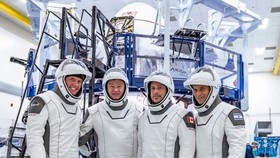 Phi hành đoàn dân sự đầu tiên được SpaceX đưa lên Trạm Vũ trụ quốc tế ISS  và đưa về trái đất an toàn hồi tháng 4-2022. Ảnh: AP