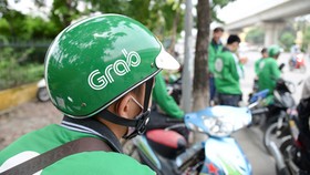 Grab đã bỏ “phụ phí nắng nóng”