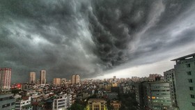 Các khu vực trong cả nước đề phòng xảy ra lốc, sét và gió giật mạnh