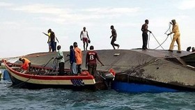 Lật thuyền ở Nigeria, hơn 60 người mất tích