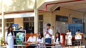 Học sinh Trường THPT Nguyễn Công Trứ (quận Gò Vấp, TPHCM) tham gia hội thi “Giới thiệu tác phẩm và sách hay về Bác” 
