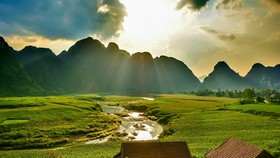 Vẻ đẹp ở Tân Hoá, Quảng Bình, nơi được chọn ghi hình ảnh trong bộ phim bom tấn "Kong: Đảo đầu lâu". Ảnh Oxalis