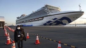  Tàu du lịch Diamond Princess tại cảng Yokohama, Nhật Bản hôm 10-2. Ảnh: AP