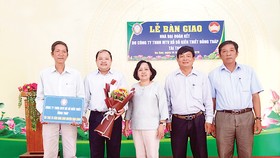 Công ty TNHH MTV Xổ số kiến thiết Đồng Tháp trao nhà Đại đoàn kết tại xã Ba Sao huyện Cao Lãnh