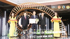 Ngân hàng Shinhan thuộc Tốp 100 Doanh nghiệp Bền vững tại Việt Nam năm 2020