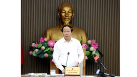 Phó Thủ tướng Chính phủ Lê Văn Thành phát biểu kết luận cuộc họp