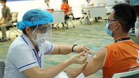 TPHCM, Đồng Nai, Long An, Bình Dương phải tăng tốc tiêm chủng
