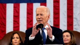 Tổng thống Joe Biden đọc thông điệp Liên bang 2022 sáng 2-3. Ảnh: REUTERS