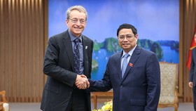 Tiếp ông Patrick Gelsinger, Giám đốc điều hành Tập đoàn Intel, Thủ tướng Phạm Minh Chính đánh giá cao Tập đoàn Intel ngày càng phát triển mạnh mẽ và đã quan tâm, đầu tư tại Việt Nam trong hơn 15 năm qua. Ảnh: VGP