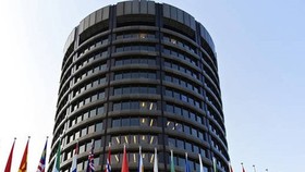 Ủy ban Basel nới lỏng các quy định về vốn để hỗ trợ ngân hàng cho vay