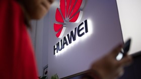Bị tẩy chay và doanh thu lao dốc, Huawei rút dần khỏi Ấn Độ