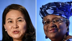 Bà Yoo Myung-hee của Hàn Quốc (trái) và bà Ngozi Okonjo-Iweala của Nigeria sẽ  tranh cử để trở thành tổng giám đốc tiếp theo của WTO. Ảnh: AFP