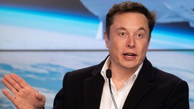 Tài sản của Elon Musk vượt 200 tỷ USD