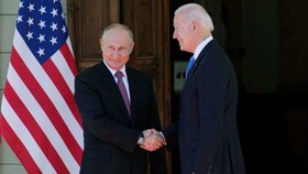 Cuộc gặp giữa hai lãnh đạo Nga-Mỹ diễn ra trong bầu không khí vui vẻ, tích cực trái với dự đoán trước đó