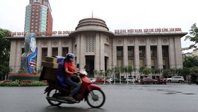Trụ sở Ngân hàng Nhà nước Việt Nam - Ảnh: WSJ