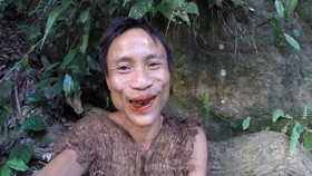 Vietnam’s ‘real-life Tarzan’ Ho Van Lang dies of cancer at 52