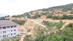 Một dự án xây dựng khu biệt thự nghỉ dưỡng trái phép trên bán đảo Sơn Trà.