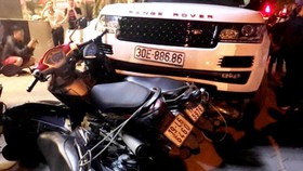 Hiện trường vụ trộm xe Range Rover gây tai nạn liên hoàn.