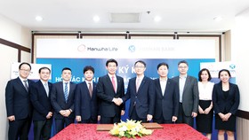 Hanwha Life và Shinhan Bank ký thỏa thuận hợp tác kinh doanh bảo hiểm qua ngân hàng