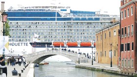 Italia cấm tàu du lịch lớn qua trung tâm Venice 