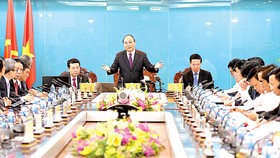 Thủ tướng Nguyễn Xuân Phúc chỉ đạo tại buổi làm việc với Bộ TT-TT